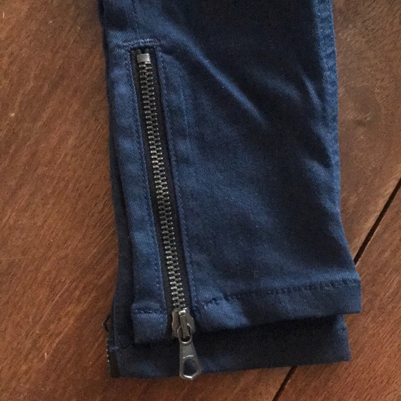 ❌SOLD❌ Rag & Bone MID RISE ZIPPER LEGGINGS - Picture 4 of 5